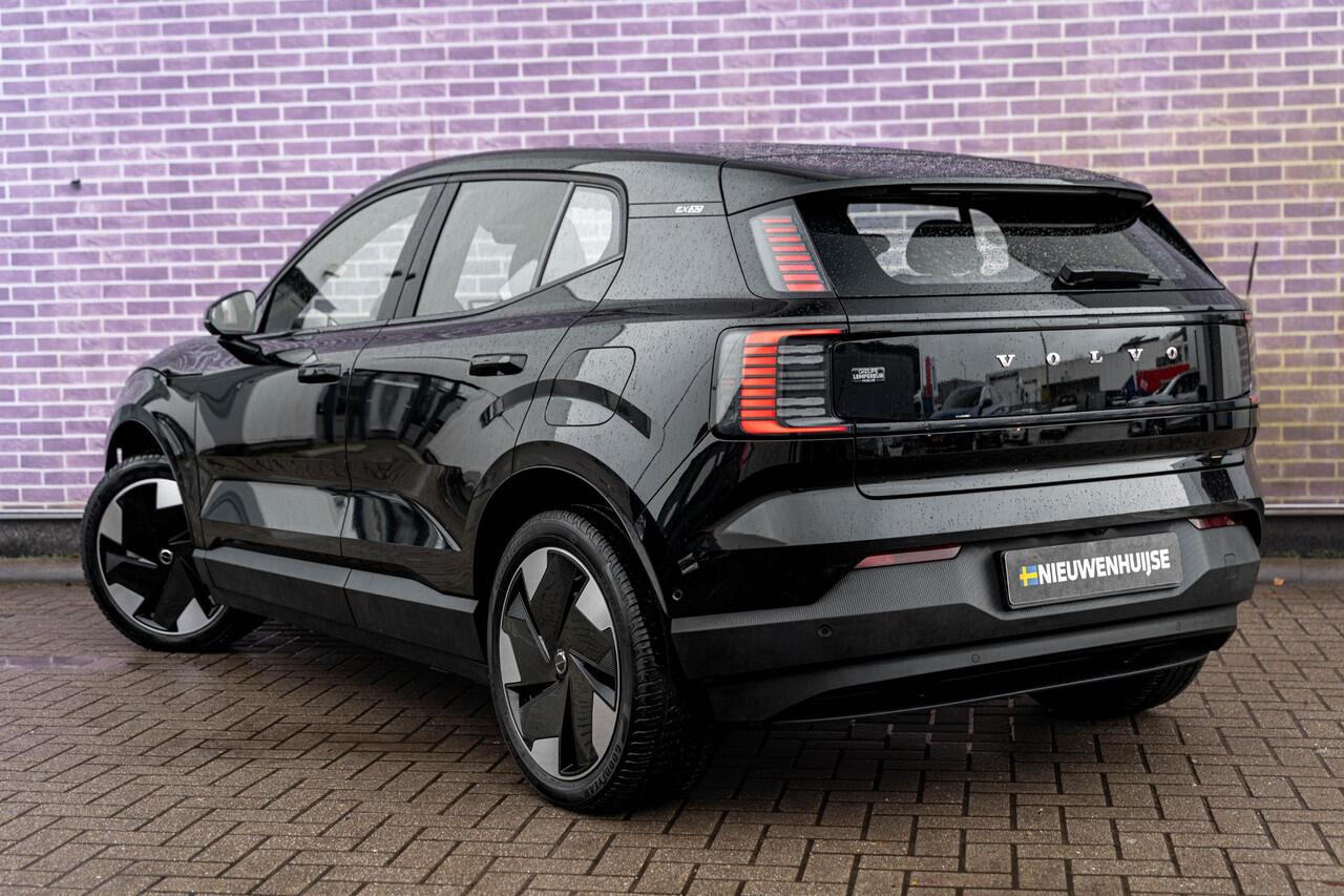 Volvo EX30 Single Motor Extended Range Ultra 69 kWh | Adaptieve Cruise control | Keyless Entry | Camera | Dodehoekdetectie | Panoramadak | All Season