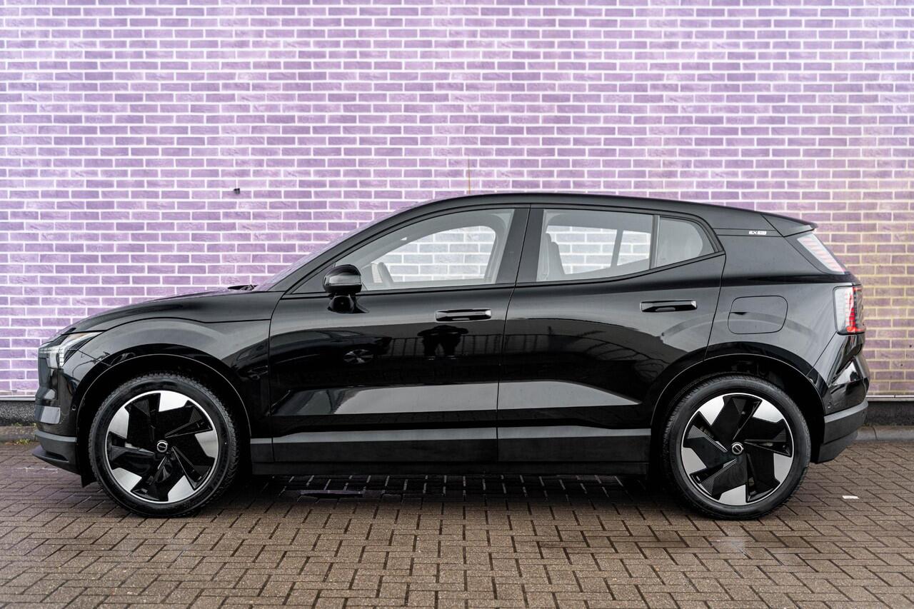 Volvo EX30 Single Motor Extended Range Ultra 69 kWh | Adaptieve Cruise control | Keyless Entry | Camera | Dodehoekdetectie | Panoramadak | All Season