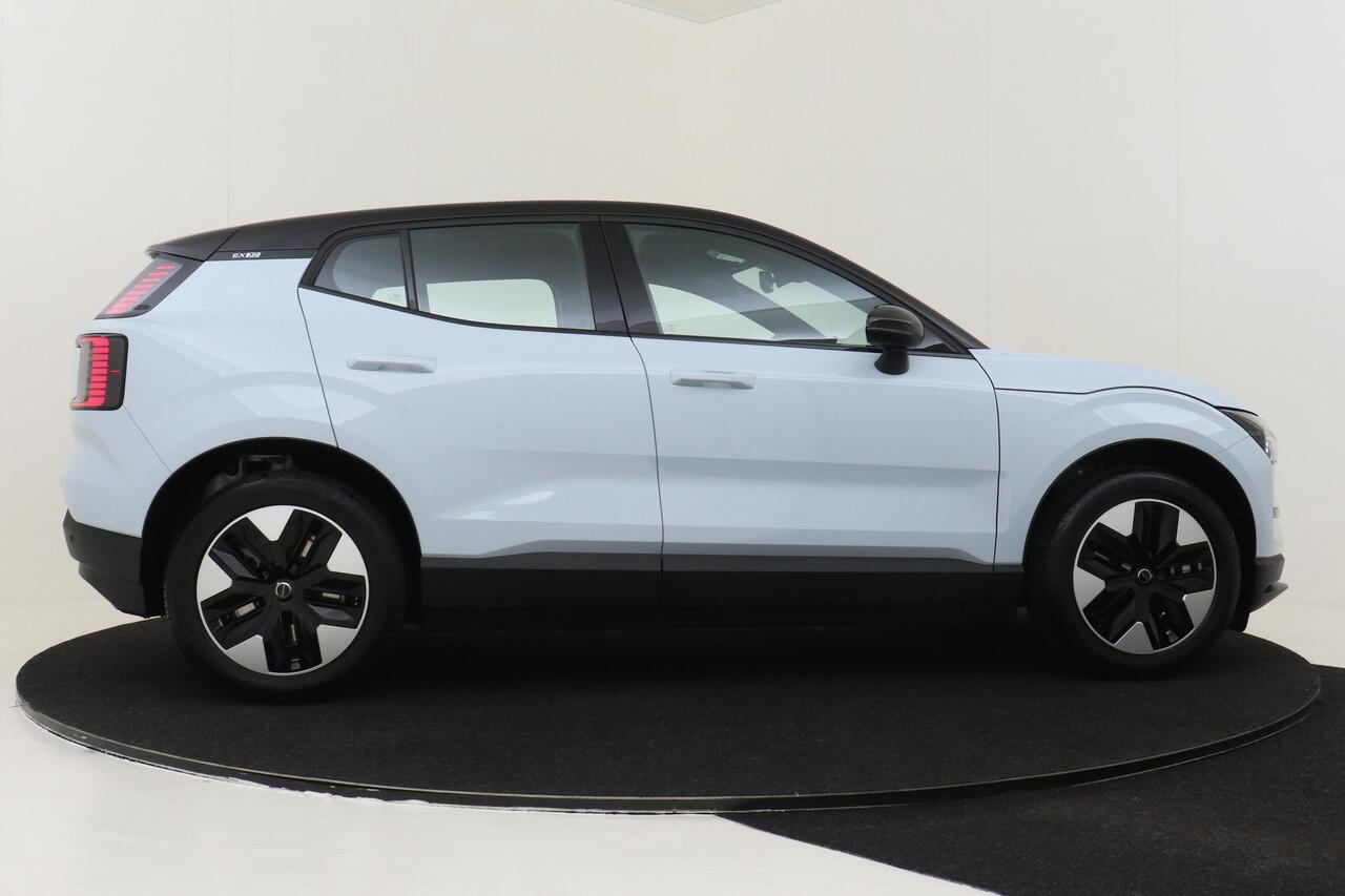 Volvo EX30 SINGLE MOTOR PLUS 51 kWh -CLIMATE|CARPLAY|CAMERA|ADAP.CRUISE|HARMAN/KARDON