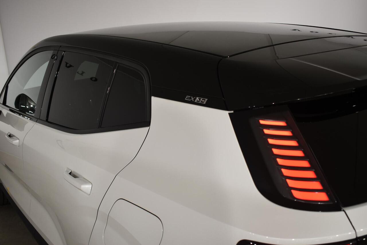 Volvo EX30 272PK Single Motor Extended Range Plus 69 kWh / Extra getint glas / Crystal White / 19 Inch Velgen