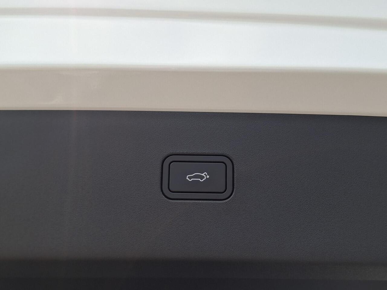 Volvo EX30 Single Motor Extended Range Plus 69 kWh | 20 inch Aero wielen | Nieuw uit voorraad | LAAGSTEPRIJS garantie