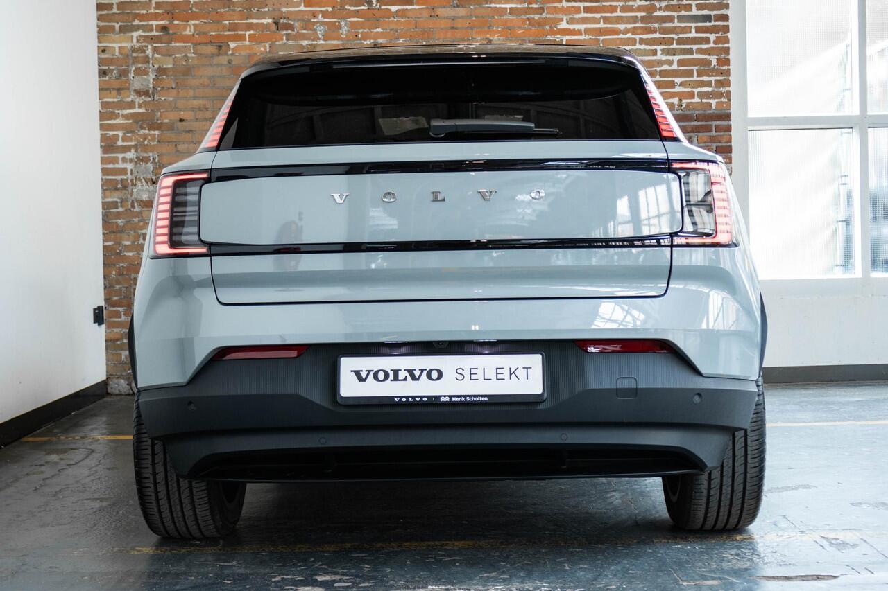 Volvo EX30 Single Motor Extended Range Plus 69 kWh | Getint Glas Achter | Adaptieve Cruise Control | Keyless Entry | Parkeersensoren | Dodehoekdetectie Met Correctie | Apple Carplay/Android Auto | Rijstrooksensor Met Correctie