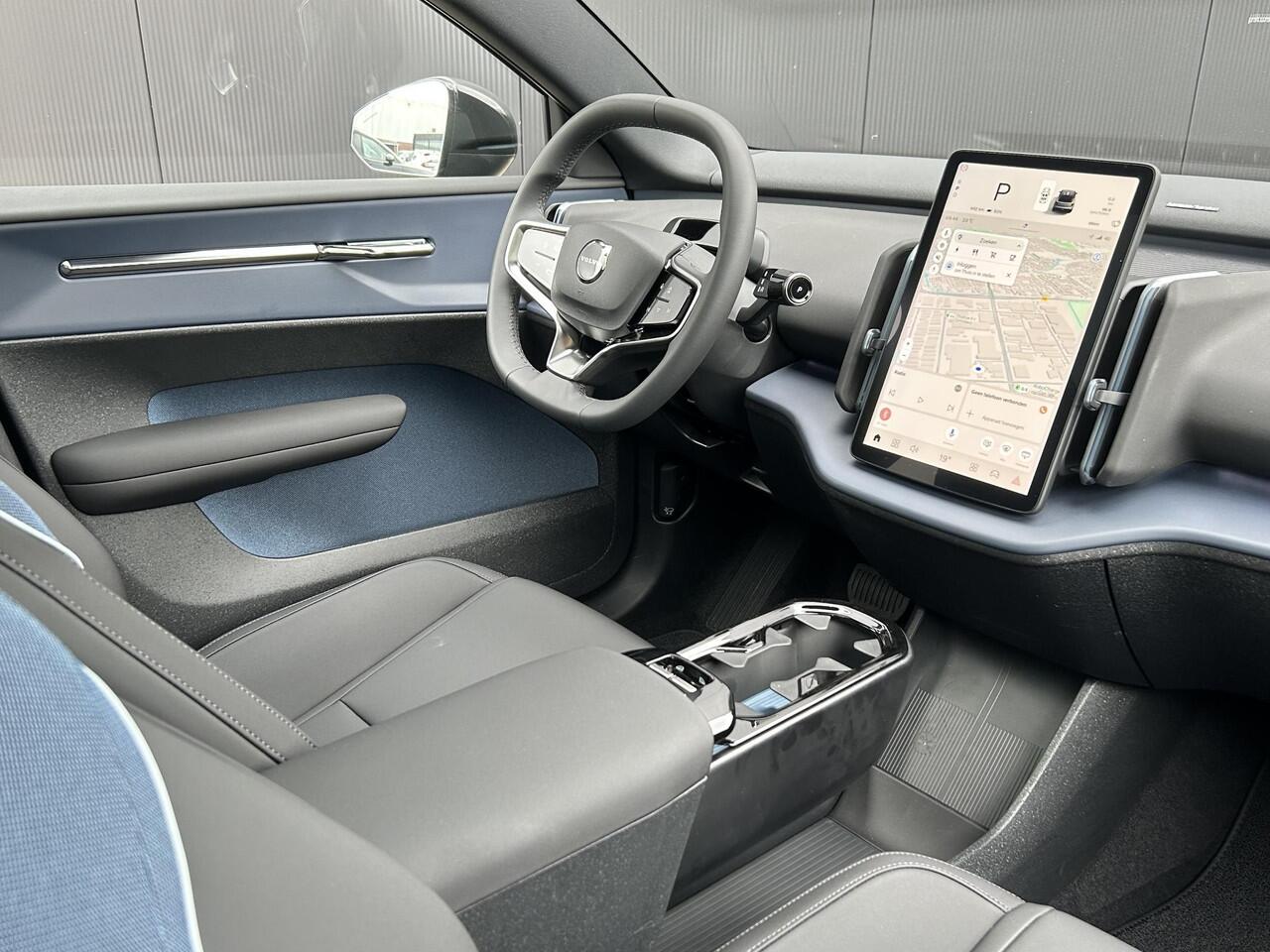 Volvo EX30 Single Motor Extended Range Ultra 69 kWh Panorama dak / 360 camera / Harman Kardon / Extra getint glas