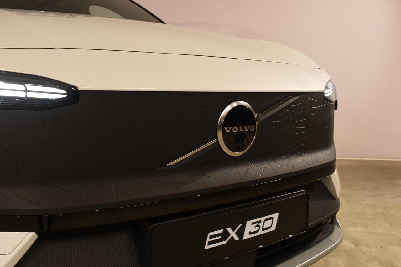 Volvo EX30 Cross Country Twin Motor Performance Ultra 69 kWh / Extra getint glas / Cross Country Experience-Pakket