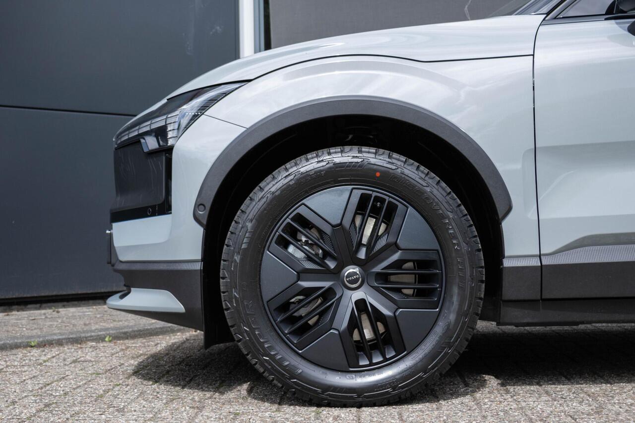Volvo EX30 Cross Country Twin Motor Performance Ultra 69 kWh | Google Navigatie | Elektrische Stoelverstelling | Panoramisch Dak | 360 graden camera | Cross Country Experience-pakket |