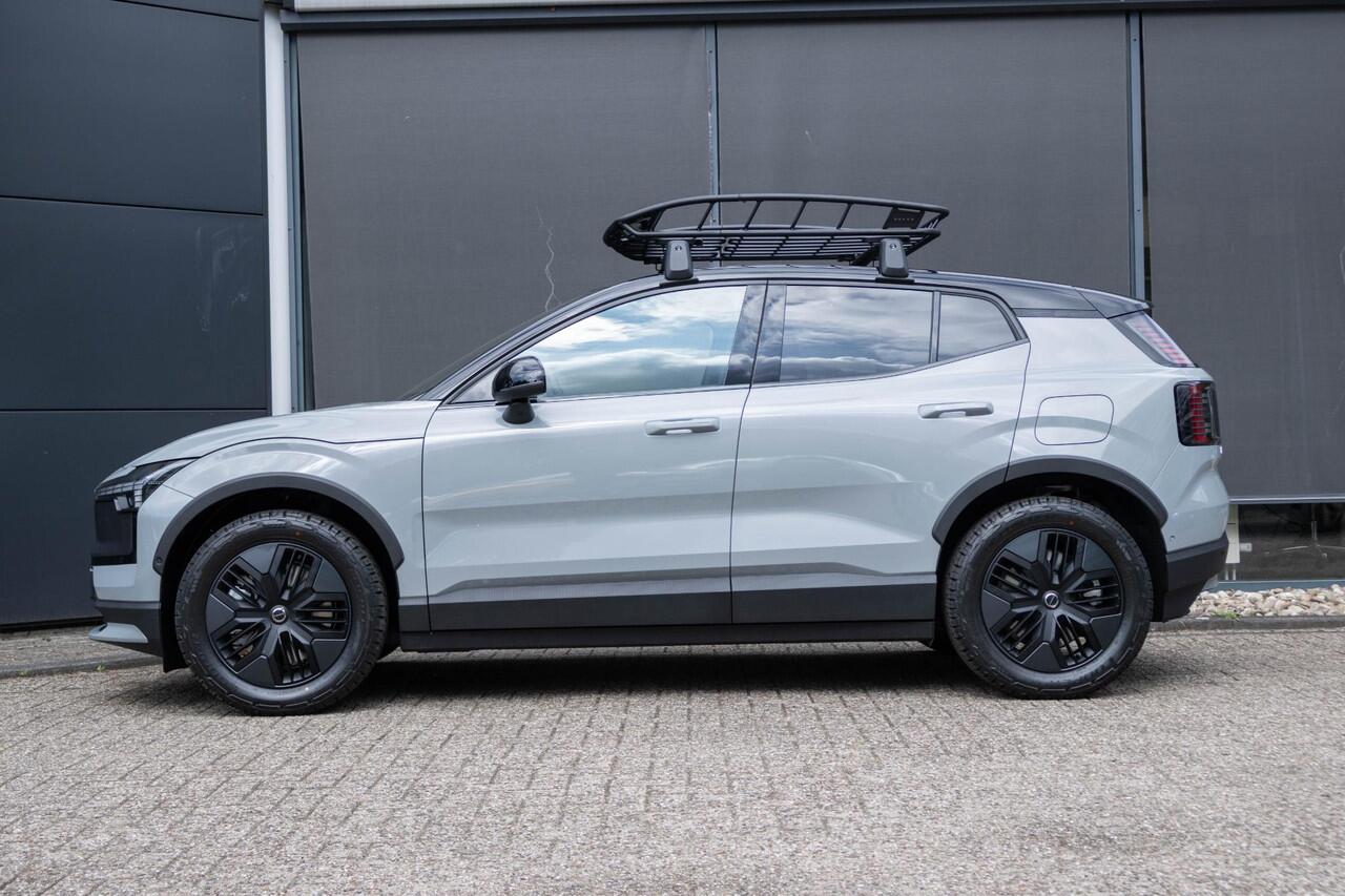 Volvo EX30 Cross Country Twin Motor Performance Ultra 69 kWh | Google Navigatie | Elektrische Stoelverstelling | Panoramisch Dak | 360 graden camera | Cross Country Experience-pakket |