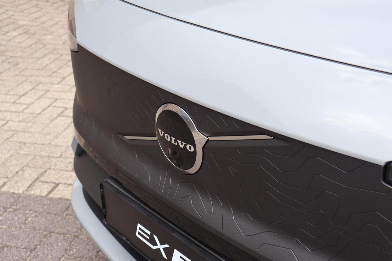Volvo EX30 Cross Country Twin Motor Performance Ultra 69 kWh | *Experience-pakket | Panoramadak | Harman Kardon