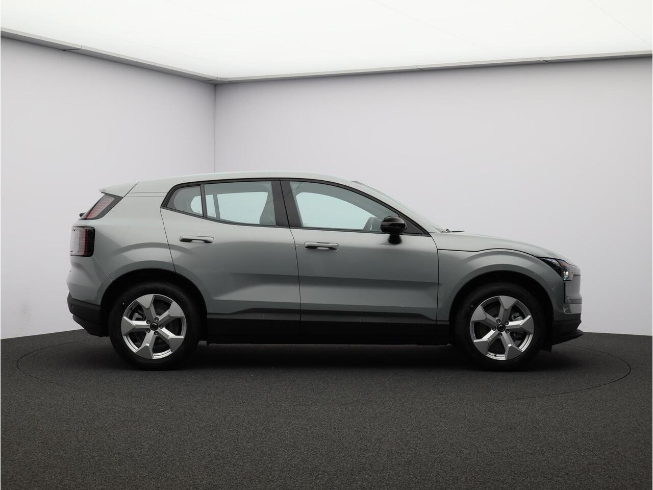 Volvo EX30 Single Motor Essential 51 kWh / Snel Leverbaar / Stoel+Stuurverwarming / Parkeercamera / Fiscalewaarde ¤35.105,- /