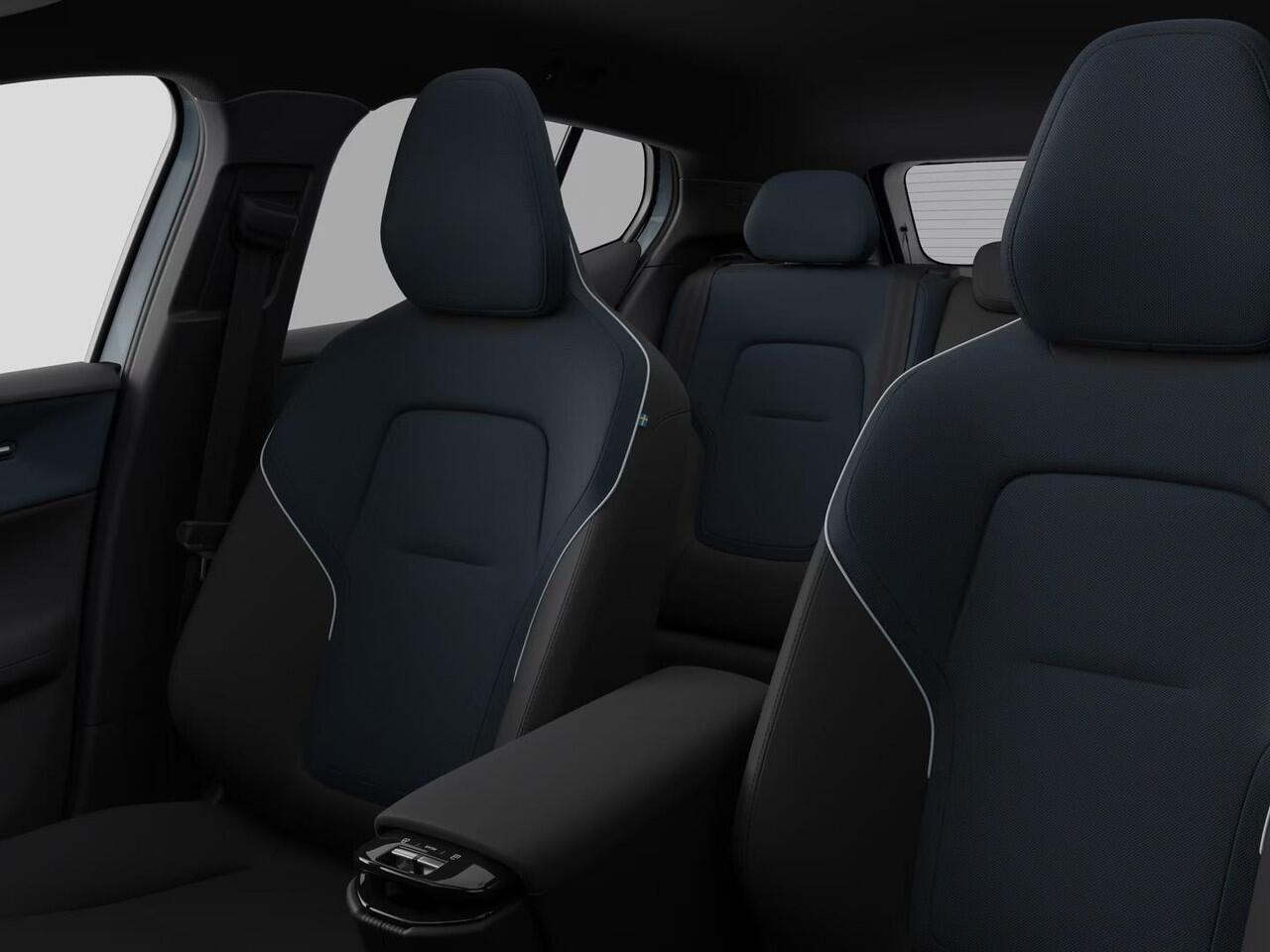 Volvo EX30 Single Motor Extended Range Plus 69 kWh / 17% bijtelling / Levering 2025