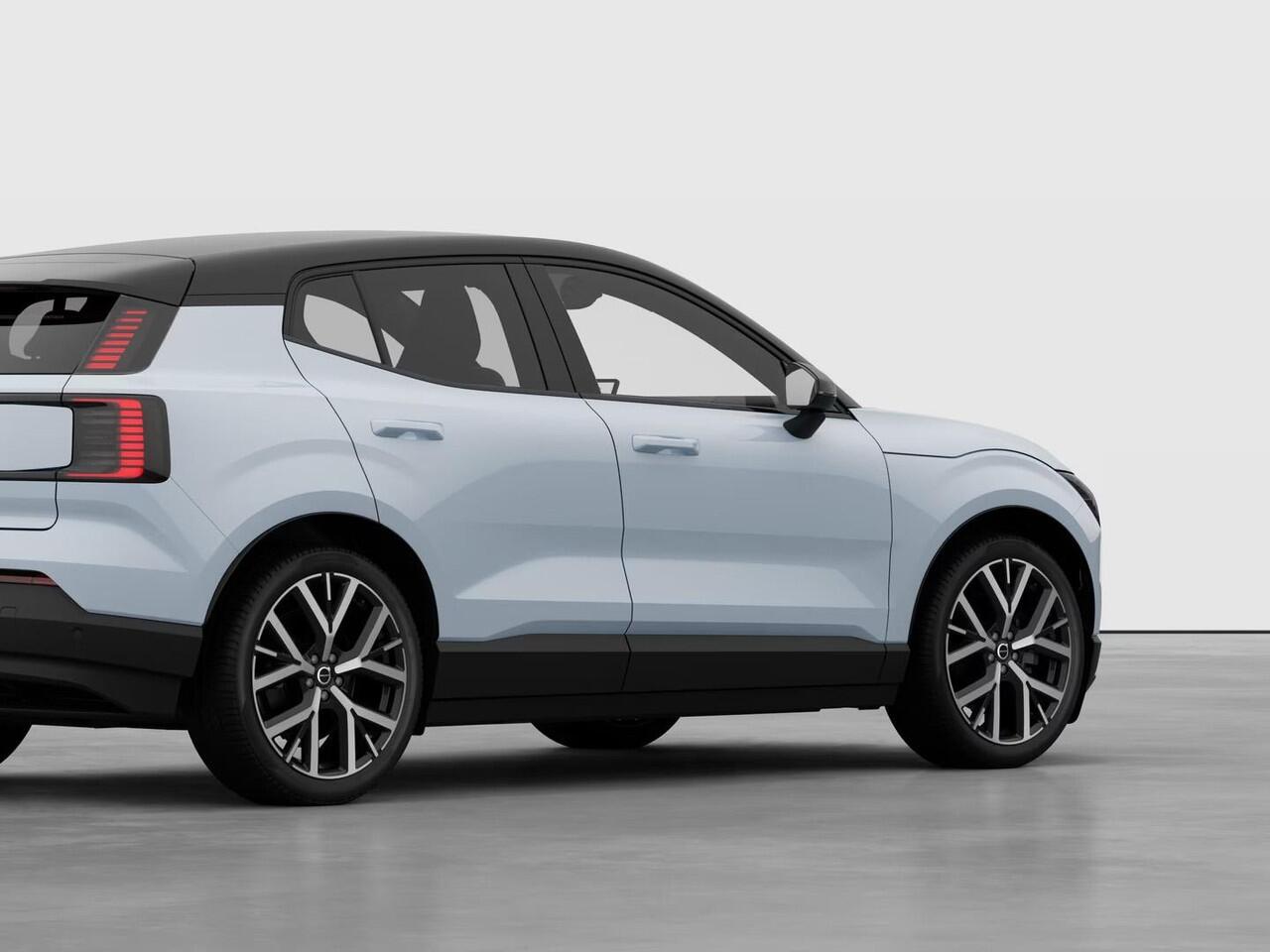 Volvo EX30 Single Motor Extended Range Plus 69 kWh / 17% bijtelling / Levering 2025