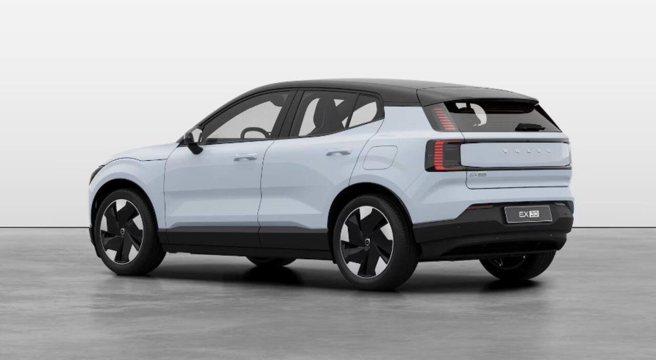 Volvo EX30 272PK Ext. Range Plus Nu van ¤45.995 Voor ¤38.495! / Adaptieve Cruise Control/ Dodehoek Detectie / Parkeersensoren voor en achter/ Achteruitrijcamera/ Warmtepomp/ Google Services/