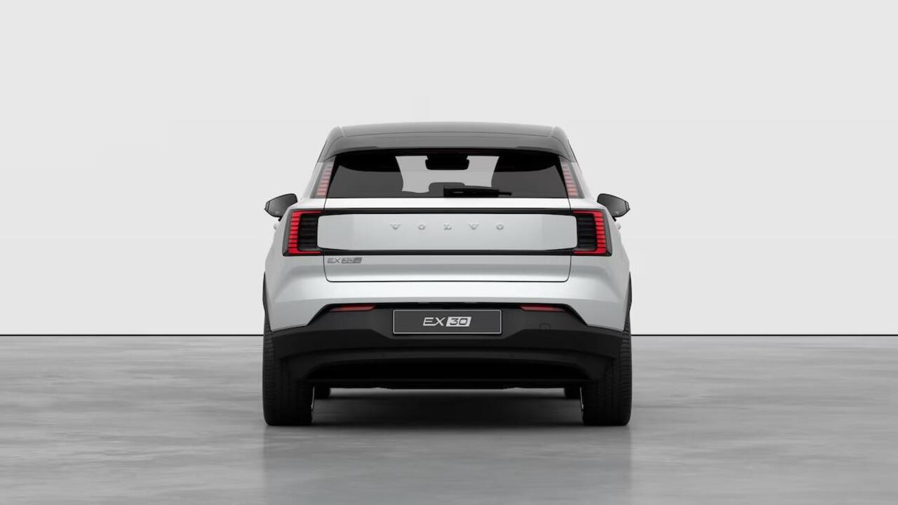 Volvo EX30 Single Motor Extended Range Europa 69 kWh | Dec. 2025 Leverbaar | 17% Bijtelling* | Climate Pack | Elektrische Verstelbare Voorstoelen | Google Infotainment | Harman Kardon Soundbar | Parkeercamera | Extra Getint Glas | Adaptieve Cruise Control | BLIS | K