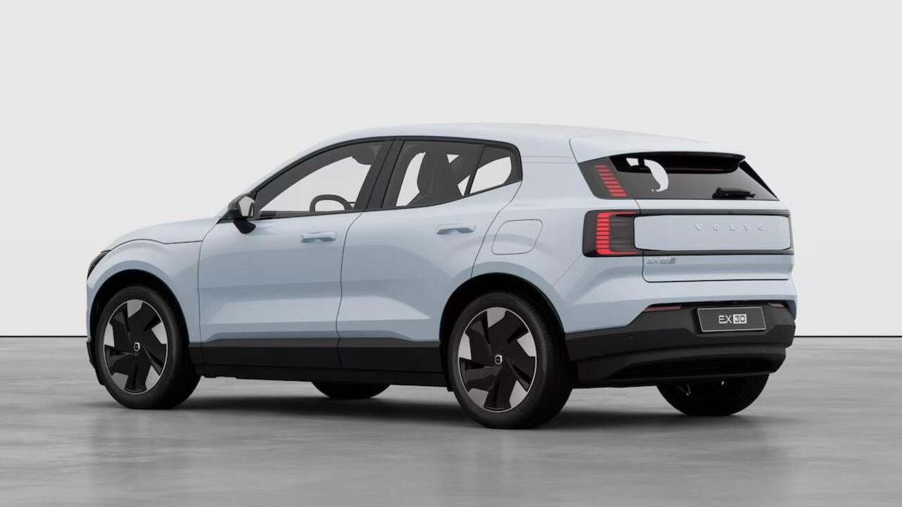 Volvo EX30 Single Motor Extended Range Europa 69 kWh | Dec. 2025 Leverbaar| 17% Bijtelling* | Elektrische Verstelbare Voorstoelen | Climate Pack | Harman Kardon Soundbar | Keyless | Parkeercamera | Elektrische Kofferklep |