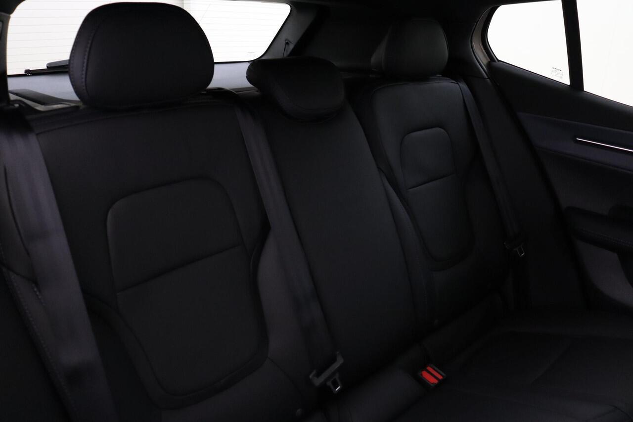 Volvo EX30 SINGLE MOTOR EXTENDED RANGE PLUS EUROPA 69 kWh -PANO.DAK|ELEK.STOELEN|HARMAN/KARDON|AUT.PARKEREN|360°CAM|PRIVACY.GLAS|20"|LEDER