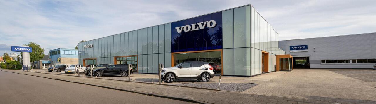 Volvo EX30 Single Motor Extended Range Plus 69 kWh - 20' LMV - Adaptive Cruise Control - Pilot Assist - BLIS dodehoekassistentie - Harman Kardon audio - Keyless Drive - Elektr. bedienbare achterklep - Parkeersensoren voor & achter - Parkeercamera achter - Google inf