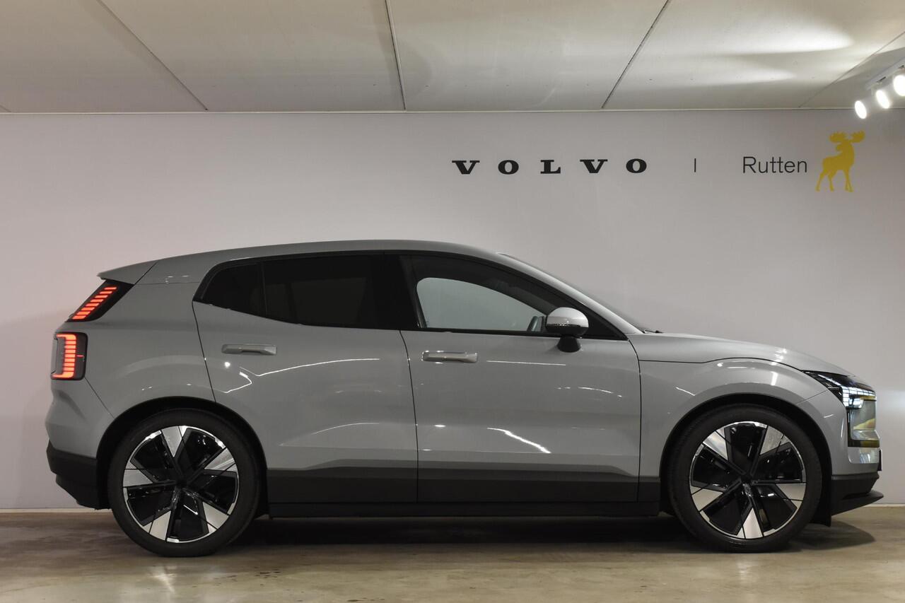 Volvo EX30 272PK Single Motor Extended Range Core / Heico verlagingsset / 20" velgen / Adaptieve Cruise Control / Climate Pack / Extra getint glas / Dodehoek Detectie / Parkeersensoren / Achteruitrijcamera