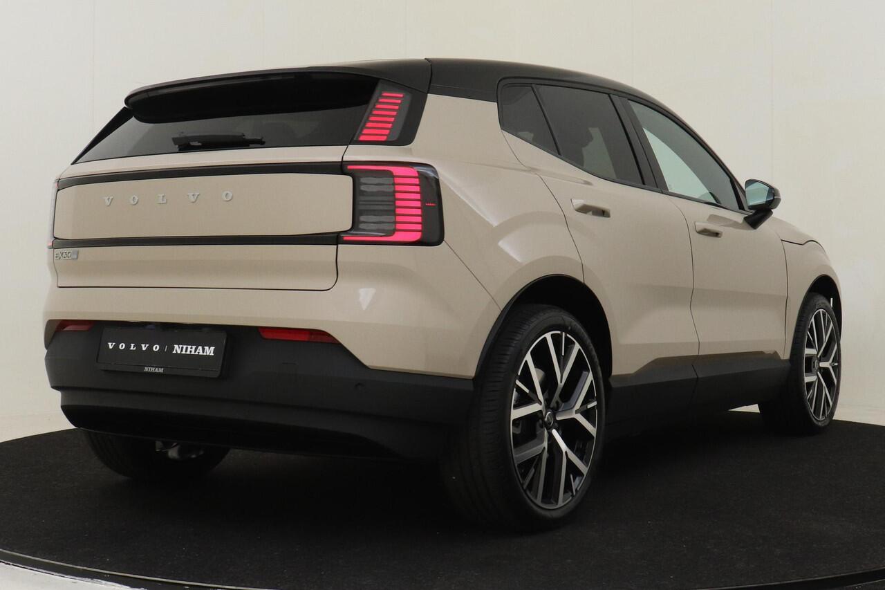 Volvo EX30 SINGLE MOTOR EXTENDED RANGE PLUS EUROPA 69 kWh -ELEK.STOELEN|HARMAN/KARDON|PRIVACY.GLAS|20"|LEDER