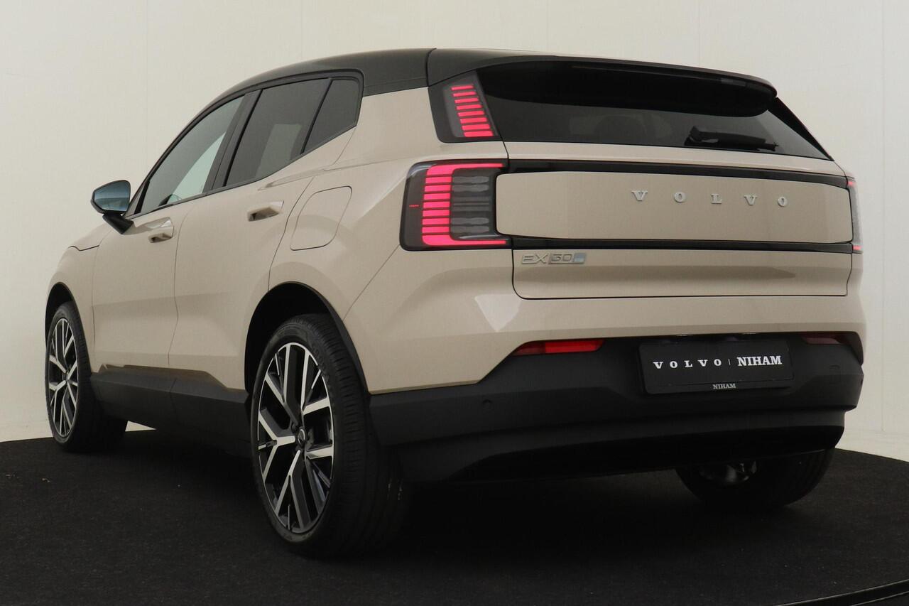 Volvo EX30 SINGLE MOTOR EXTENDED RANGE PLUS EUROPA 69 kWh -ELEK.STOELEN|HARMAN/KARDON|PRIVACY.GLAS|20"|LEDER