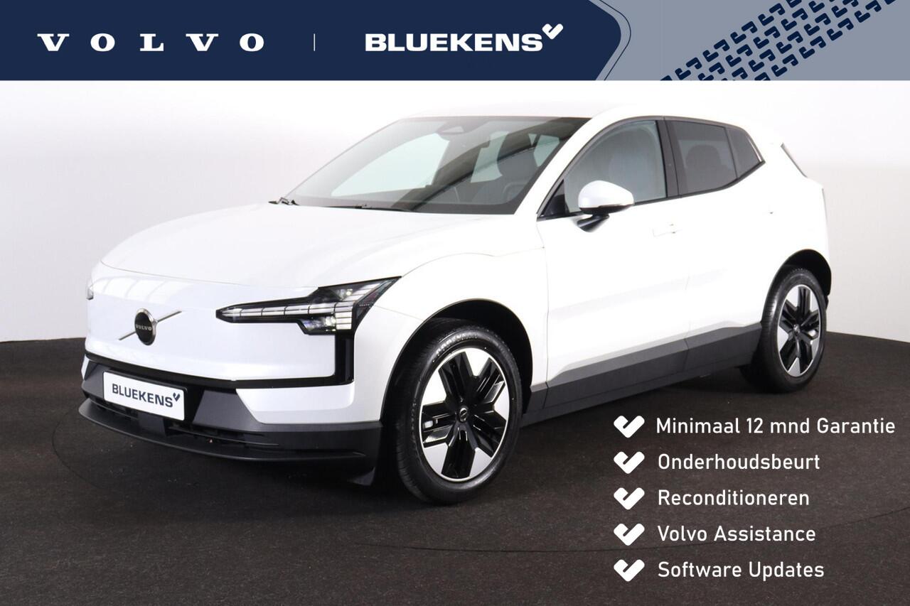 Volvo EX30 Core 51 kWh - Adaptive Cruise Control - Parkeercamera achter - Apple Carplay & Android Auto - Parkeersensoren achter - Extra getint glas - 18' LMV