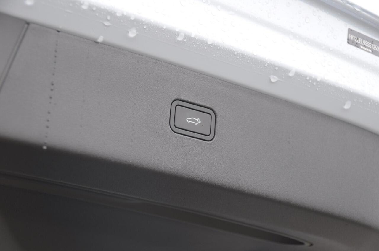 Volvo EX30 272PK Ext. Range Plus / Adaptieve Cruise Control/ Dodehoek Detectie / Parkeersensoren voor en achter/ Achteruitrijcamera/ Warmtepomp/ Google Services/W