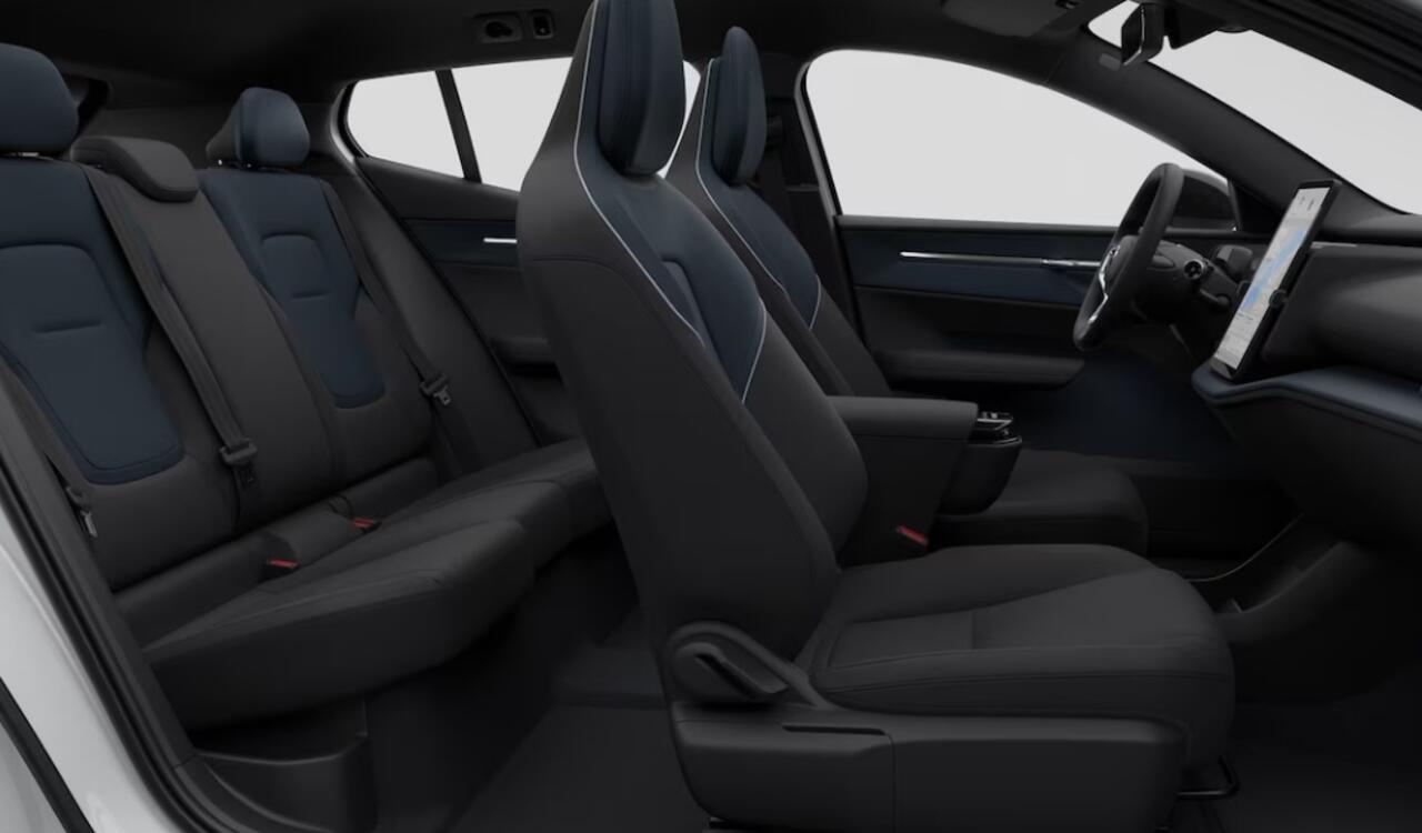 Volvo EX30 Plus Extended range