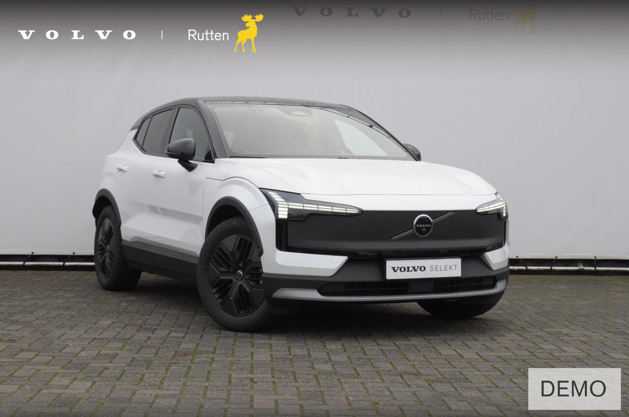 Volvo EX30 Cross Country 428PK Automaat Twin Motor Performance Ultra 69 kWh / Adaptieve cruise control/ Panoramadak/ BLIS/ Parkeersensoren met 360 camera / Getint Glas / Stoel en stuurwielverwarming / Elektrische stoelen / Apple carplay / Elektrische achterklep / Ke