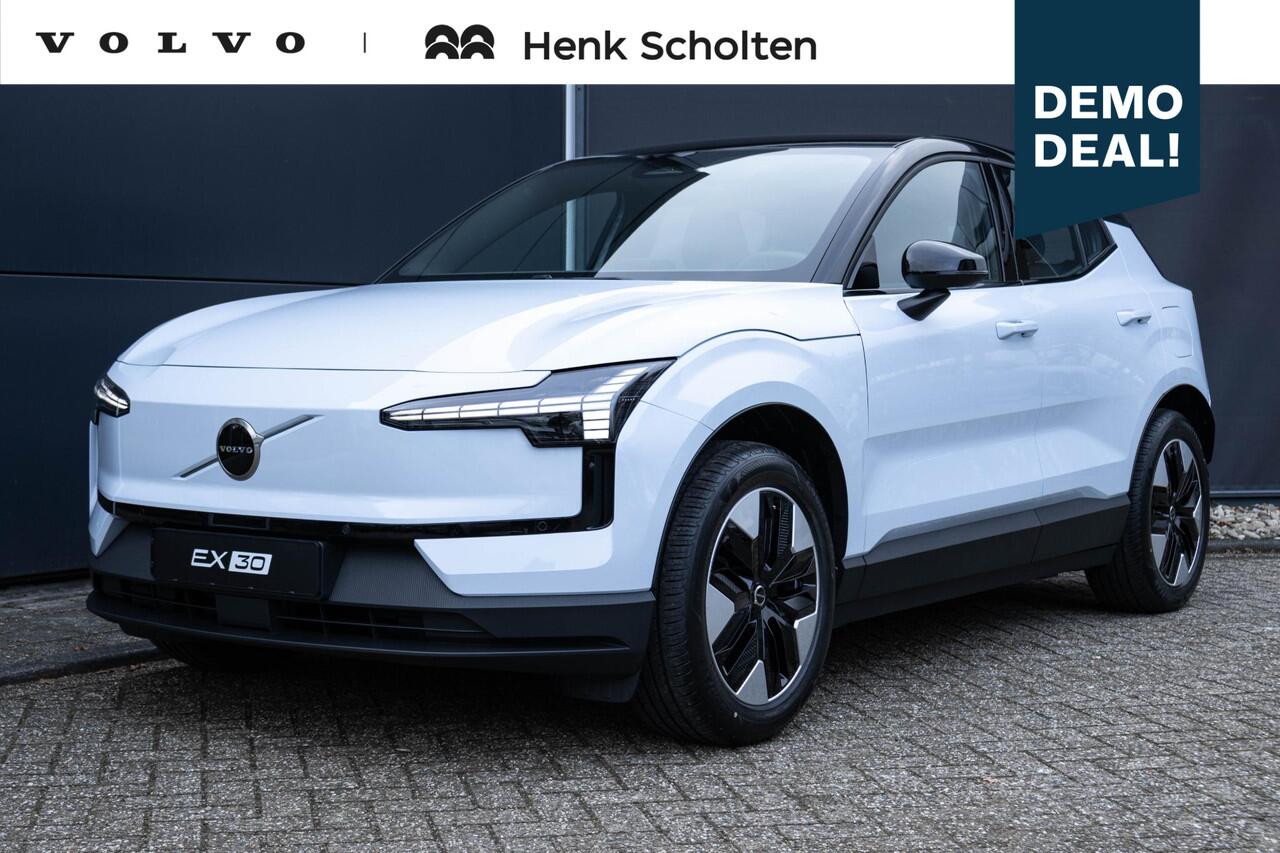 Volvo EX30 Single Motor Plus Europa 51 kWh | Semi-elektrische trekhaak | Stuur & Stoelverwarming | Elektrisch verstelbare stoelen | Dak in hoogglans zwart | Apple Car Play