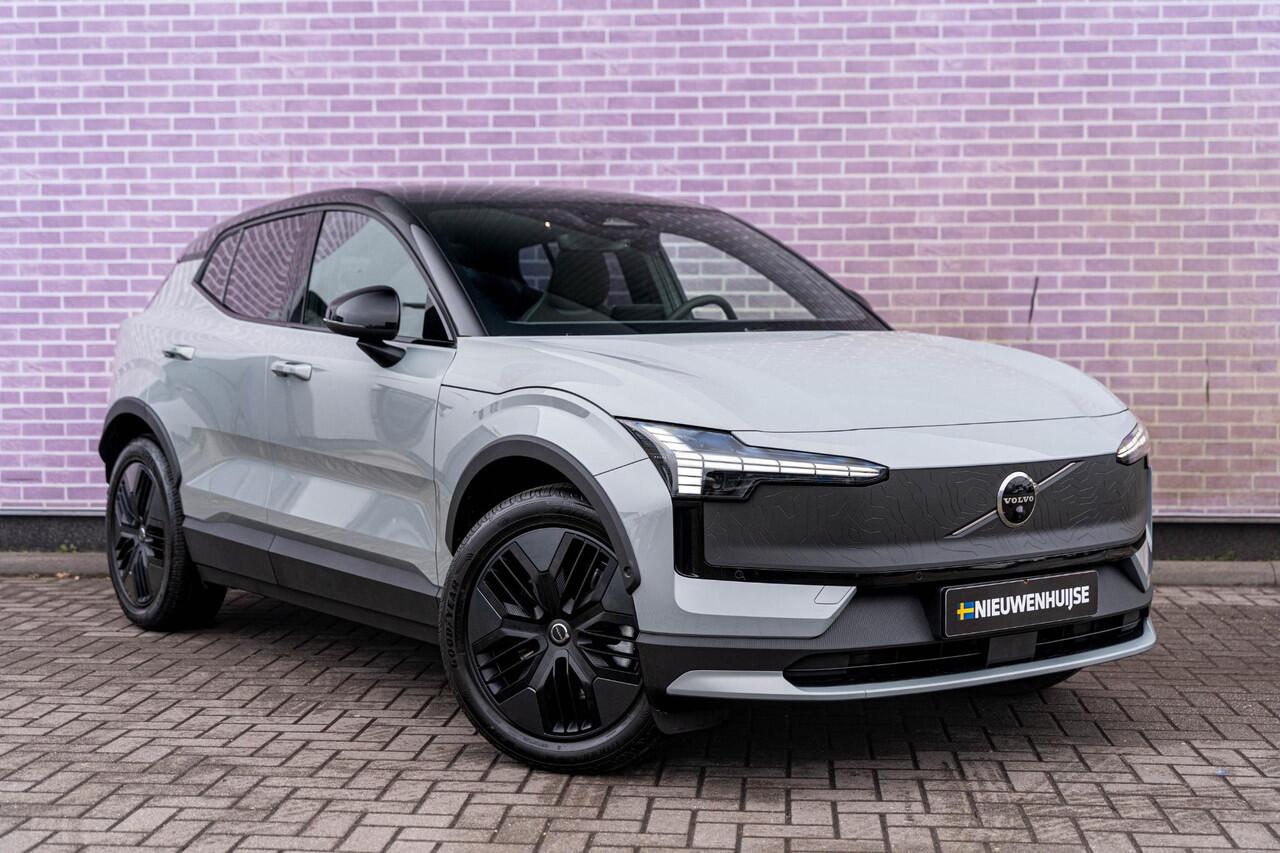 Volvo EX30 Cross Country Twin Motor Performance 69 kWh Ultra | Google | Panoramadak | Elek. Stoelen | Adaptieve Cruise Control | Harman Kardon Audio | Stoel-/Stuurverwarming | Trekhaak | 360 Camera | Elek. Achterklep | Getint Glas | Dodehoekdetectie | Pilot Assist |