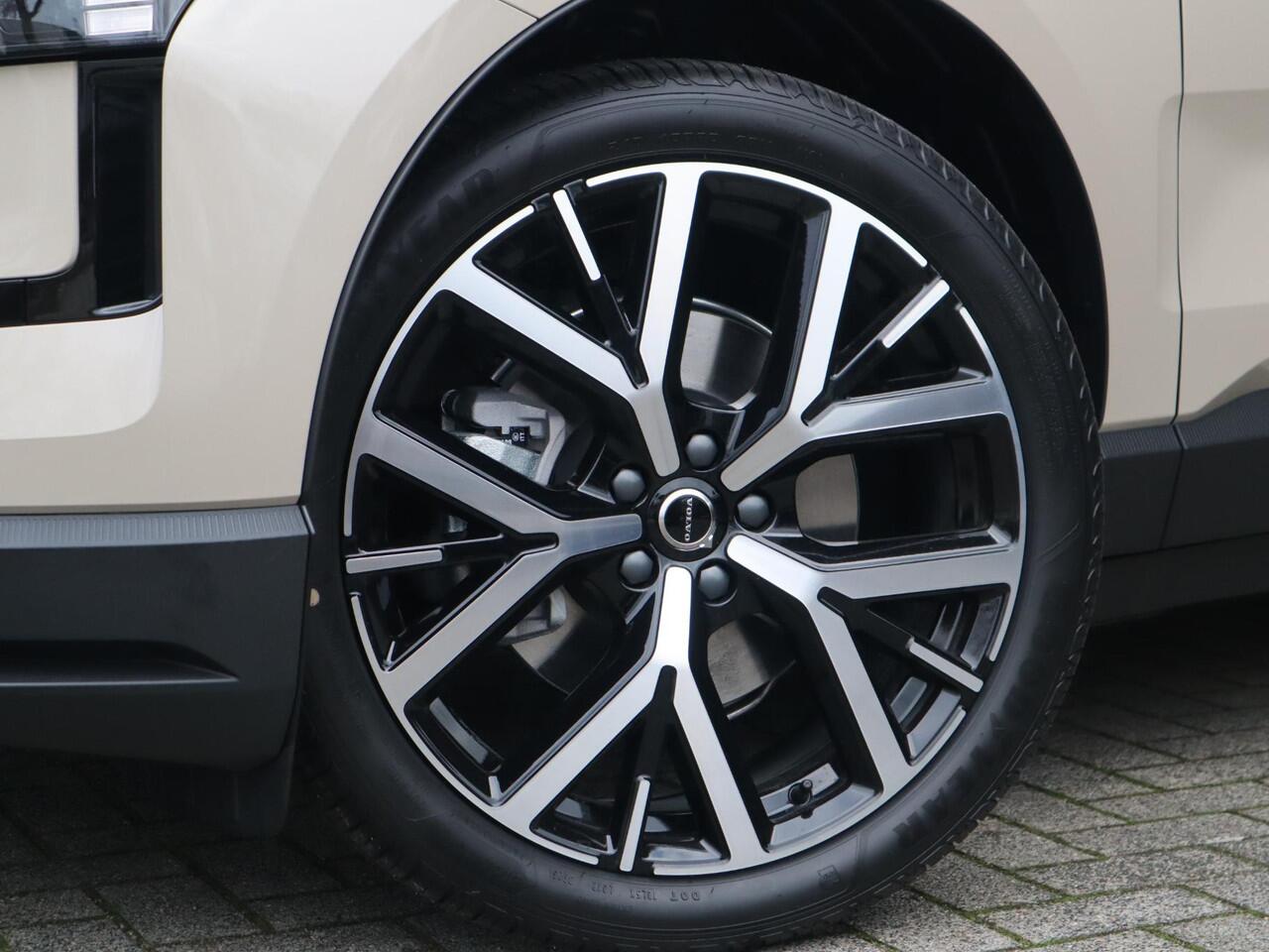 Volvo EX30 Single Motor Extended Range Plus 69 kWh