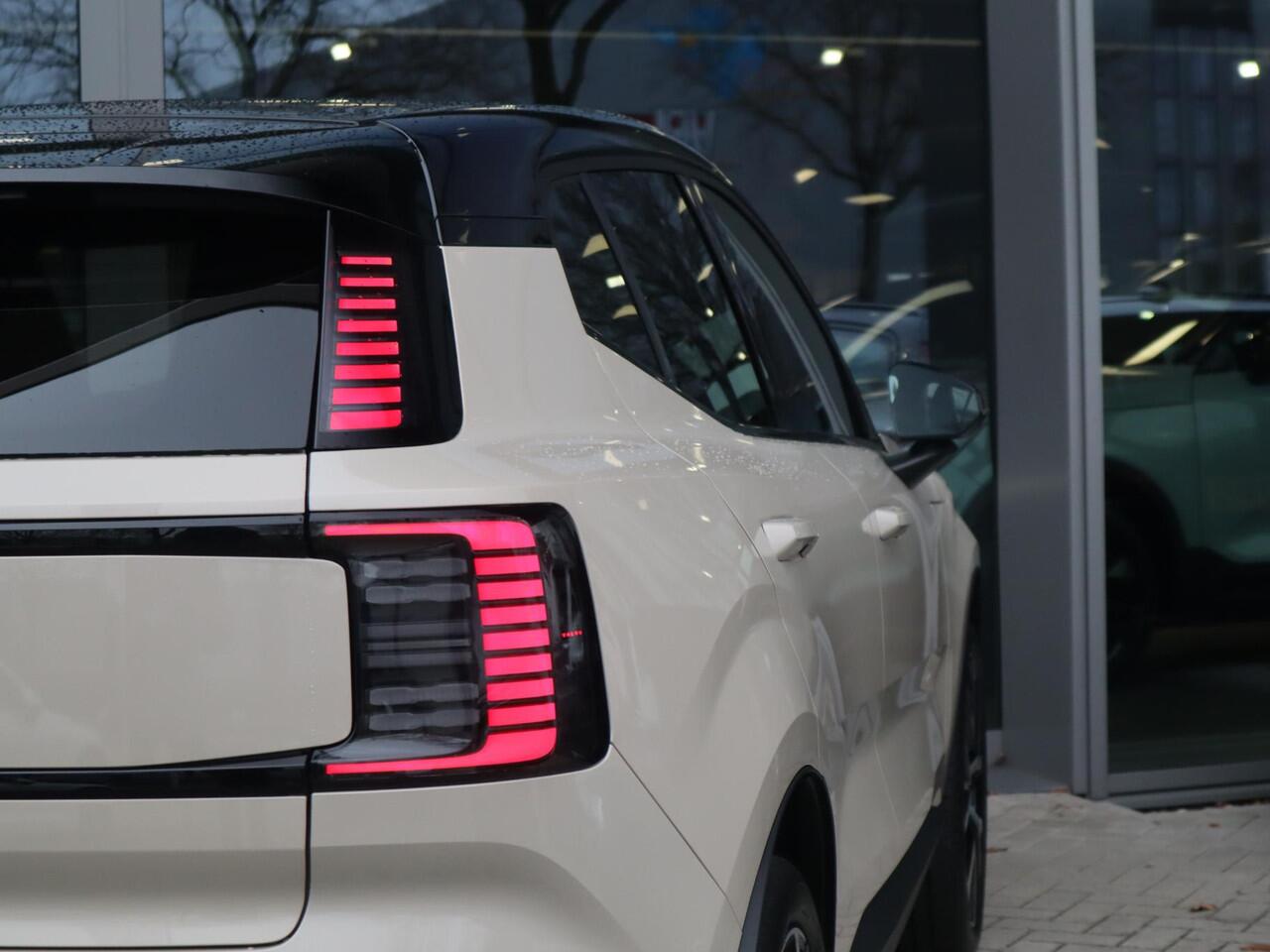 Volvo EX30 Single Motor Extended Range Plus 69 kWh