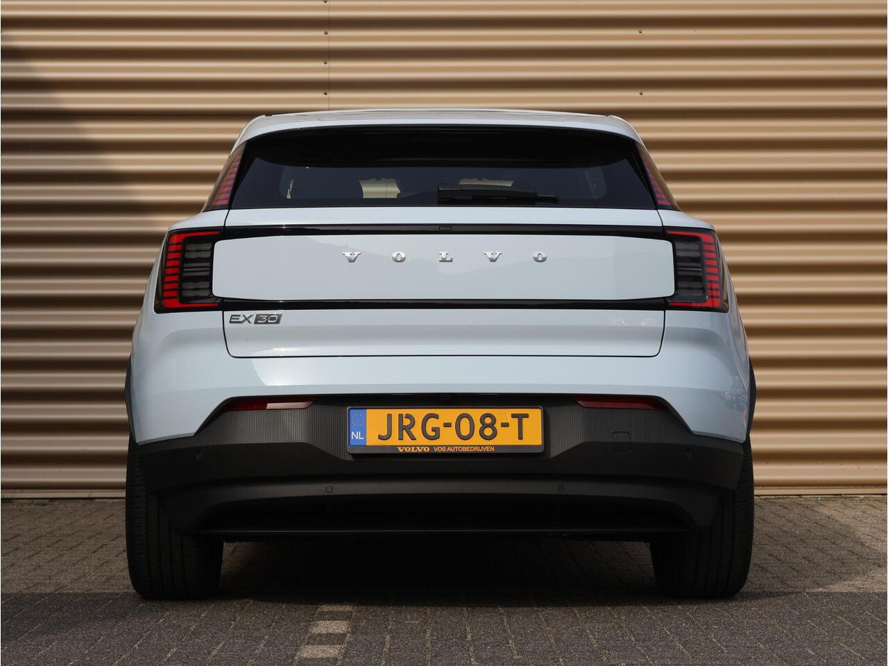 Volvo EX30 Single Motor Plus Europa 51 kWh | Climate pack | Elektr. stoelen