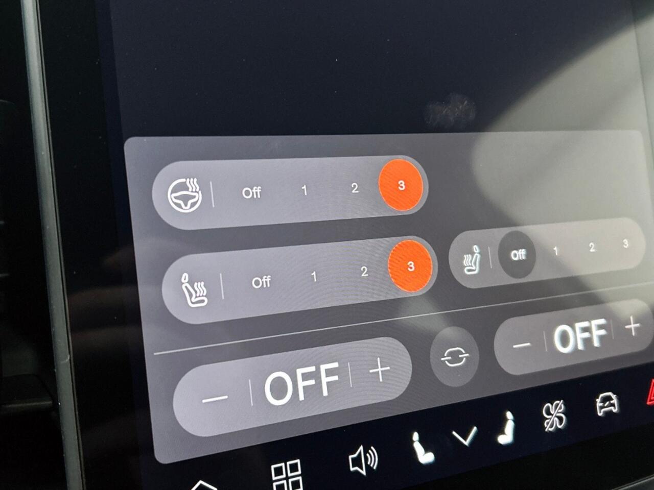 Volvo EX30 Plus Extended range | Nieuw | Voorraad | Climate pack | Camera