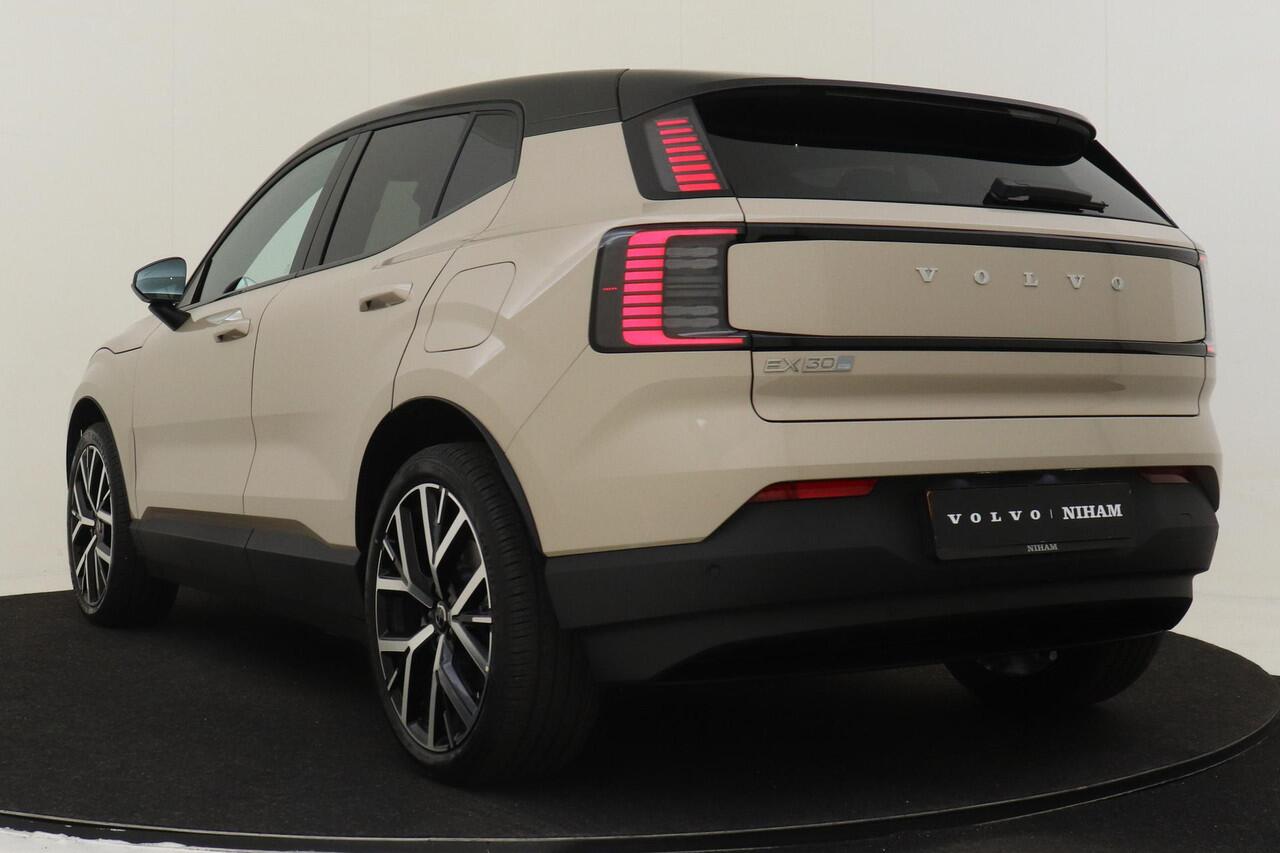 Volvo EX30 SINGLE MOTOR EXTENDED RANGE PLUS EUROPA 69 kWh -HARMAN/KARDON|POWER-SEATS|PRIVACY.GLAS|20"|PINE