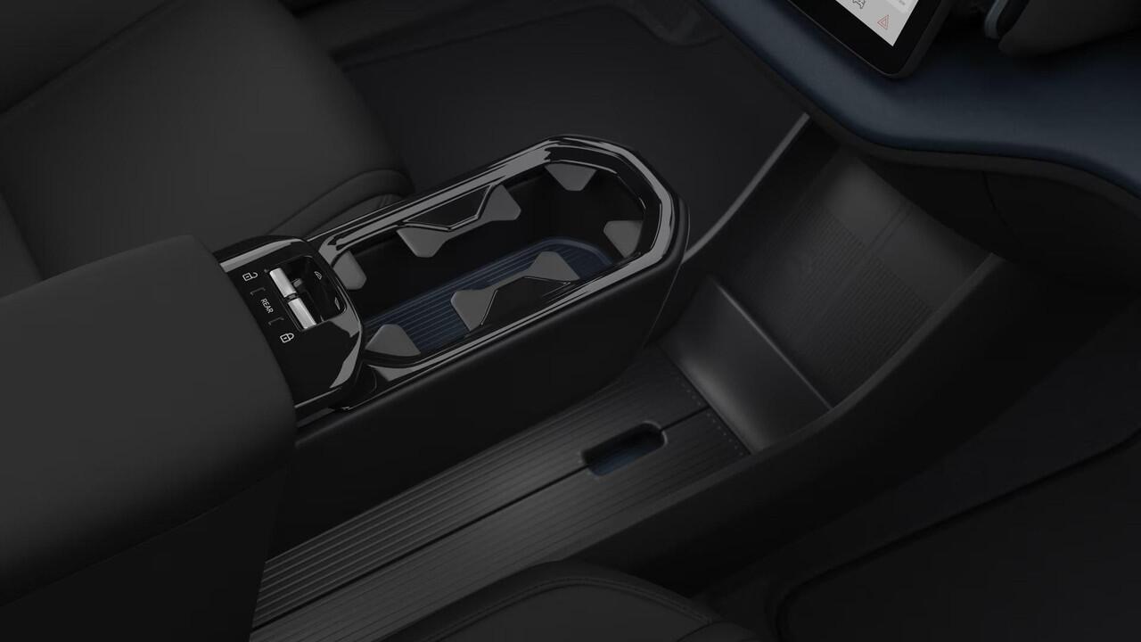 Volvo EX30 Single Motor Extended Range Plus Europa 69 kWh | Elektrisch Verstelbare Voorstoelen | Stuur-/Stoelverwarming | 20" | Adaptieve Cruise Control | BLIS | Getint Glas |