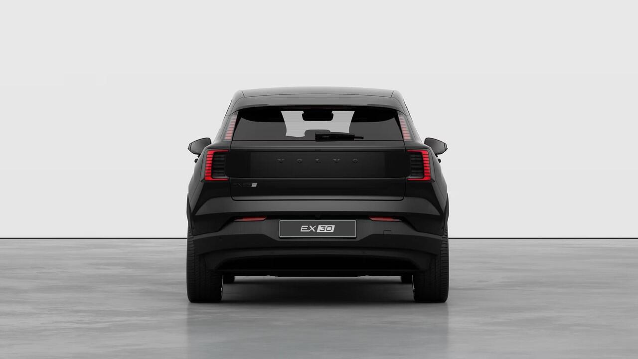 Volvo EX30 Single Motor Ext Range Ultra Black Ed Euro 69 kWh | Elektrisch Verstelbare Voorstoelen | Stuur-/Stoelverwarming | 360 Camera | Panoramadak | Park Pilot Assist | | Adaptieve Cruise Control | BLIS | Getint Glas |
