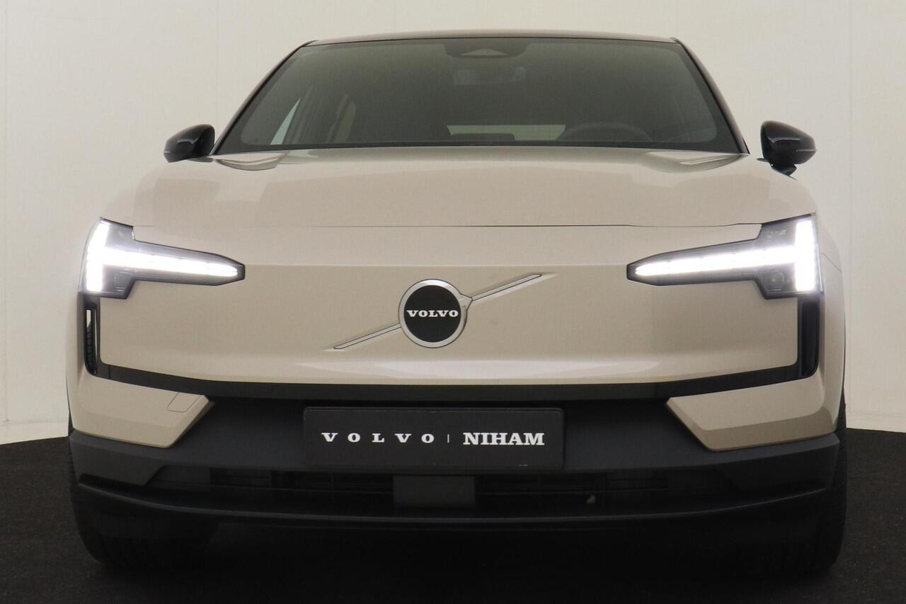 Volvo EX30 SINGLE MOTOR EXTENDED RANGE PLUS EUROPA 69 kWh -HARMAN/KARDON|POWER-SEATS|PRIVACY.GLAS|20"
