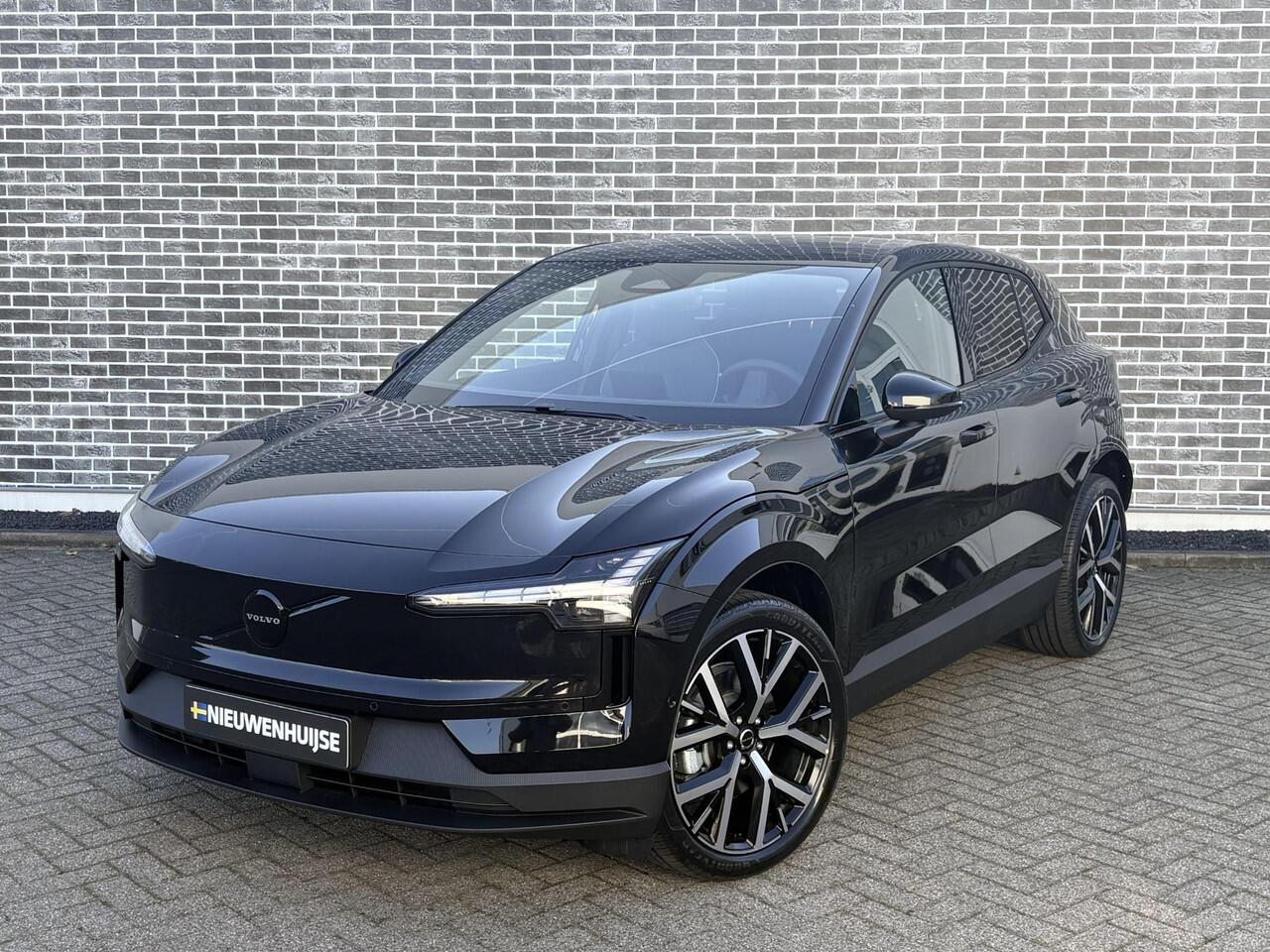 Volvo EX30 Single Motor Ext Range Plus Black Ed Europa 69 kWh | Adaptieve Cruise Control | Stoel-/Stuurverwarming | Harman Kardon Audio | BLIS | Getint Glas |