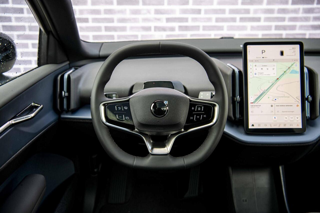 Volvo EX30 Single Motor Ext Range Plus Black Ed Europa 69 kWh | Adaptieve Cruise Control | Stoel-/Stuurverwarming | Harman Kardon Audio | BLIS | Getint Glas |