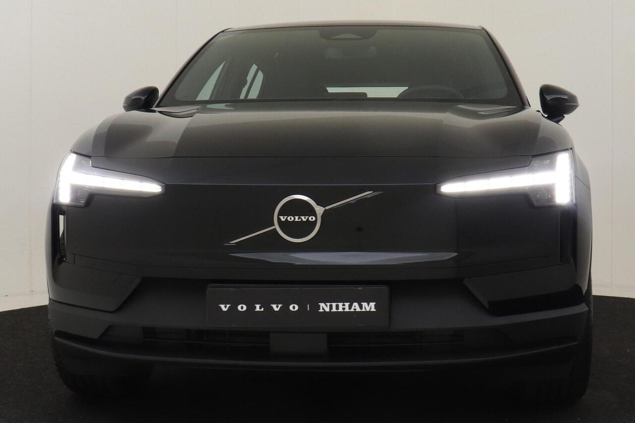 Volvo EX30 SINGLE MOTOR PLUS EUROPA 51 kWh -HARMAN/KARDON|CLIMATE|POWER-SEATS|KEYLESS|19"