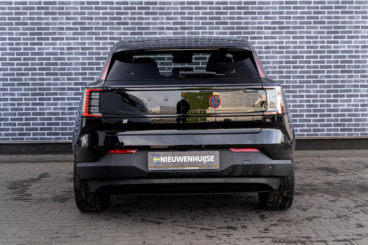 Volvo EX30 Single Motor Extended Range Plus 69 kWh | Google | Long Range | 360 Camera | DAB | Stoel-/Stuurverwarming | Getint Glas | Keyless | Adaptieve Cruise Control | Sfeerverlichting | Elek. Achterklep | 20" LM