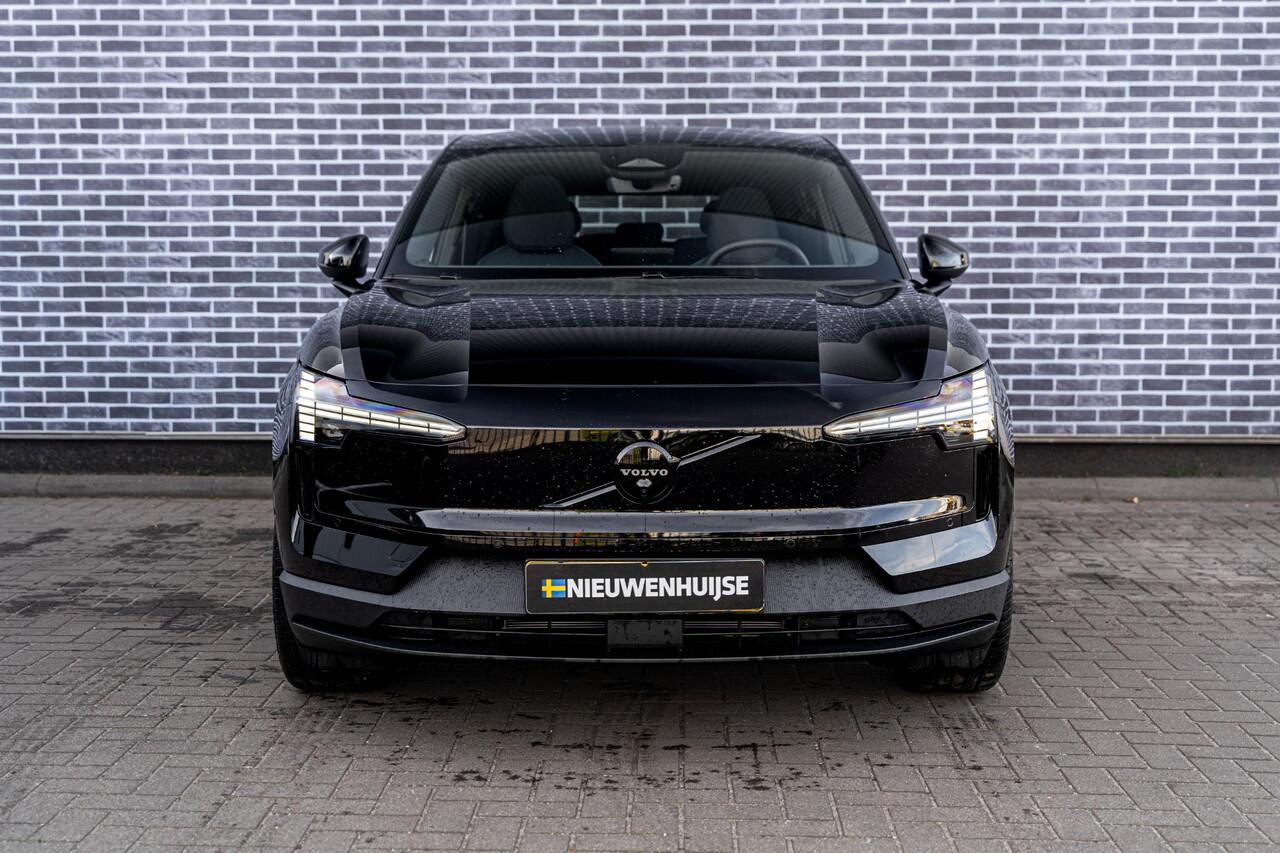 Volvo EX30 Single Motor Extended Range Plus 69 kWh | Google | Long Range | 360 Camera | DAB | Stoel-/Stuurverwarming | Getint Glas | Keyless | Adaptieve Cruise Control | Sfeerverlichting | Elek. Achterklep | 20" LM