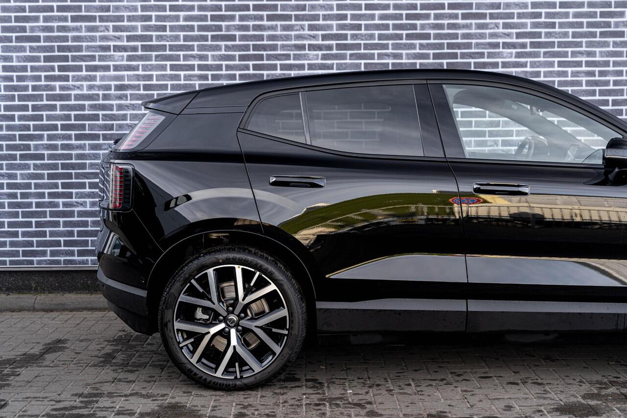 Volvo EX30 Single Motor Extended Range Plus 69 kWh | Google | Long Range | 360 Camera | DAB | Stoel-/Stuurverwarming | Getint Glas | Keyless | Adaptieve Cruise Control | Sfeerverlichting | Elek. Achterklep | 20" LM