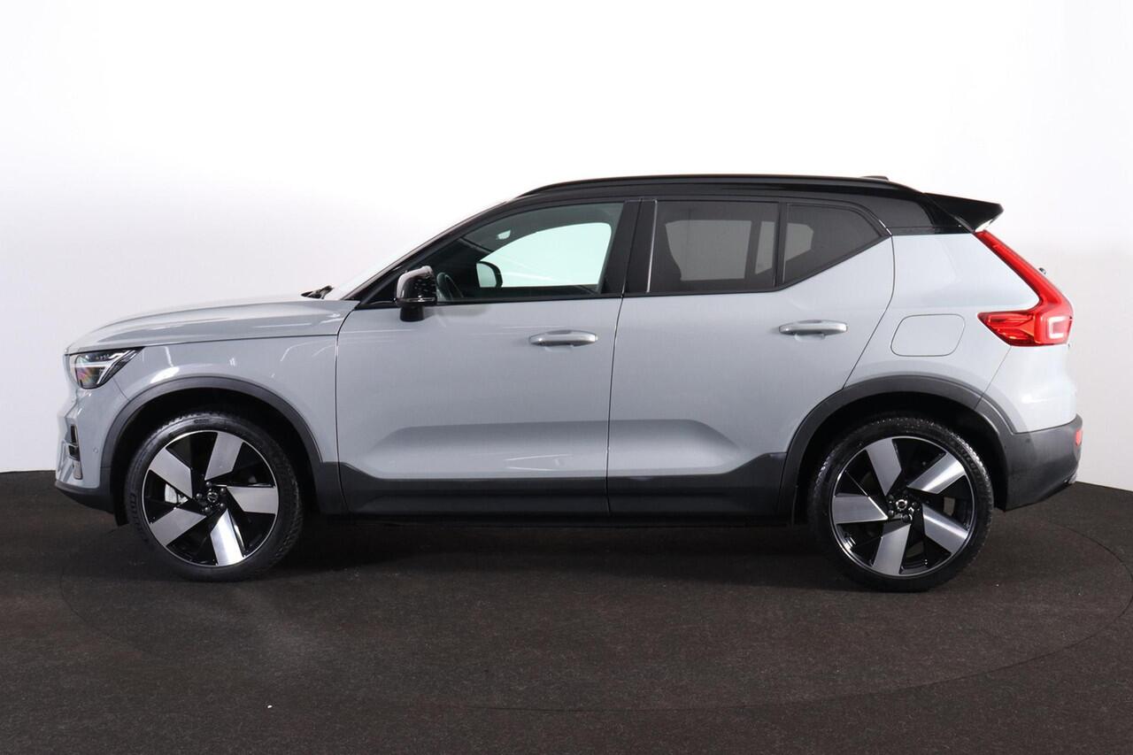 Volvo EX40 Recharge Twin Ultimate 82 kWh - Panorama/schuifdak - IntelliSafe Assist & Surround - 360º Camera - Harman/Kardon audio - Verwarmde voorstoelen, stuur & achterbank - Parkeersensoren voor & achter - Elektr. bedienb. voorstoelen met geheugen links - Warmtepo