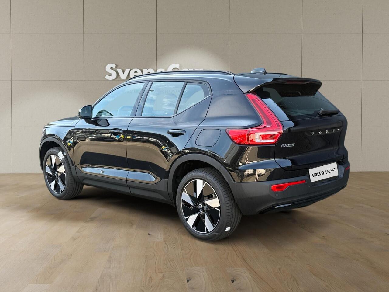 Volvo EX40 Single Motor Plus 70 kWh | Stoelverwarming | Pixel LED koplampen | Adaptive Cruise Control | Keyless Entry |