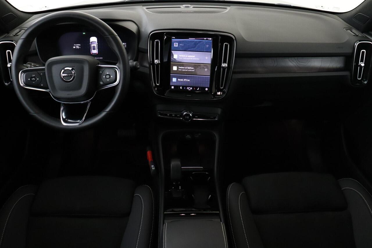 Volvo EX40 TWIN MOTOR PERFORMANCE ULTRA BLACK EDITION 82 kWh -PANO.DAK|HARMAN/KARDON|360°CAM|POWER-SEATS|TREKHAAK *NW.PRIJS ¤65.024!*