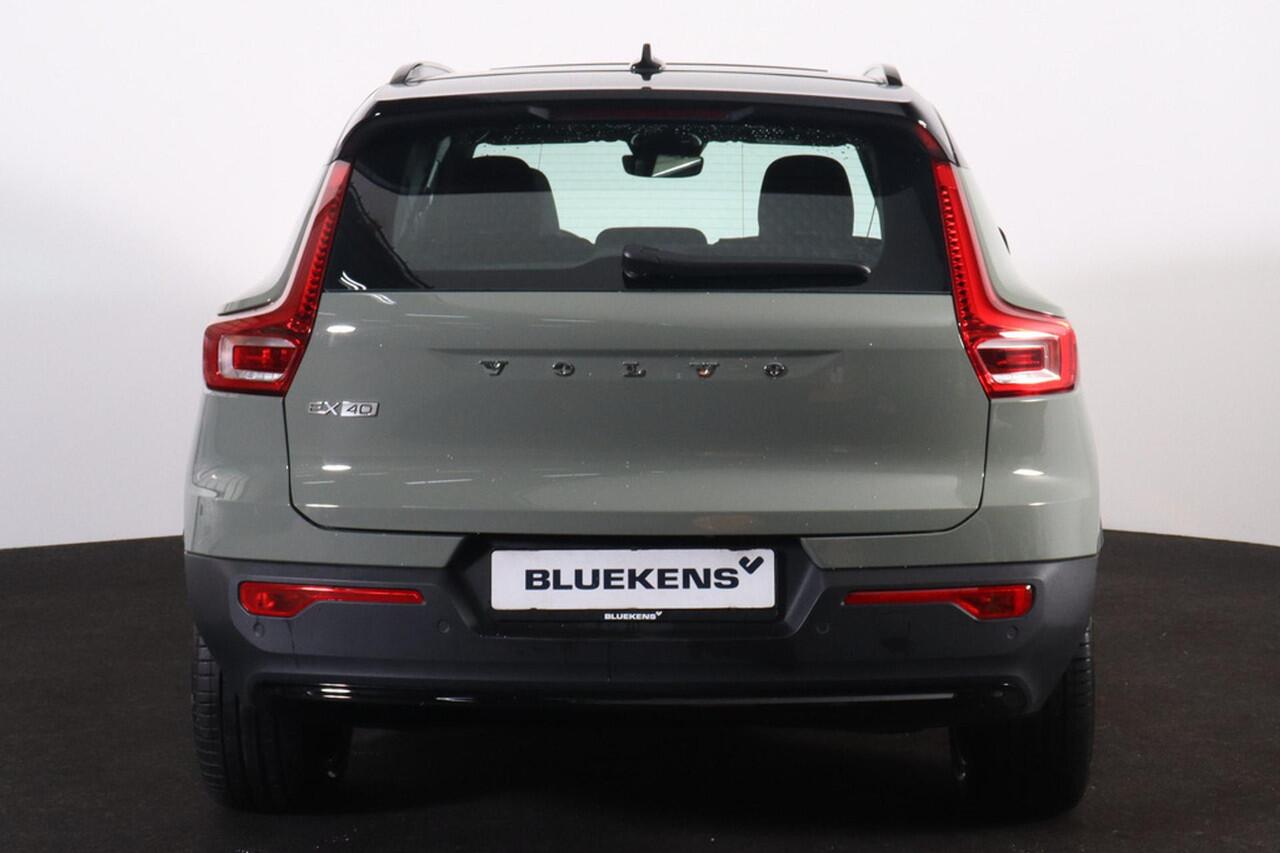 Volvo EX40 Extended Range Ultra 82 kWh - Panorama/schuifdak - IntelliSafe Assist & Surround - 360º Camera - Harman/Kardon audio - Verwarmde voorstoelen, stuur & achterbank - Parkeersensoren voor & achter - Elektr. bedienb. voorstoelen met geheugen links - Draadloze 