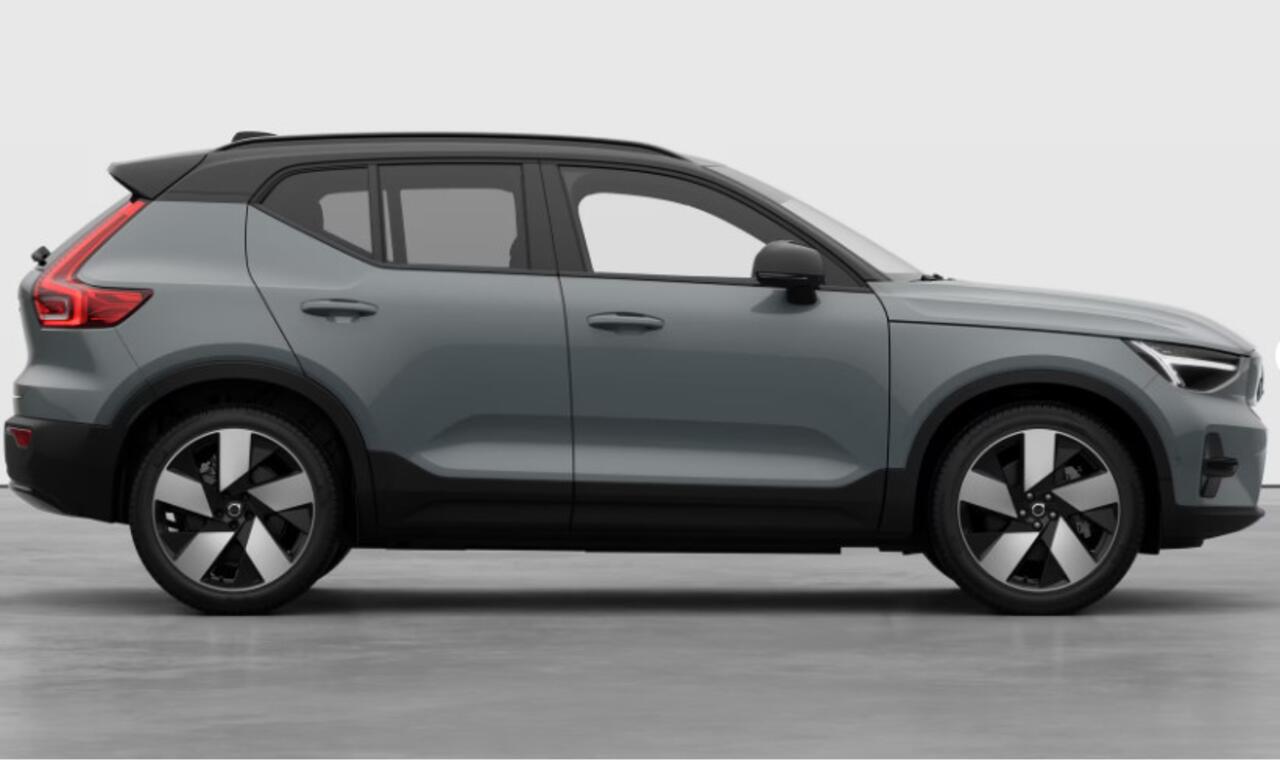 Volvo EX40 252PK Automaat Single Motor Extended Range Plus Panoramadak / Apple Carplay / Android Auto / Harman kardon audio / Adaptive cruise control / Pilot assist / Lichtmetalen velgen /