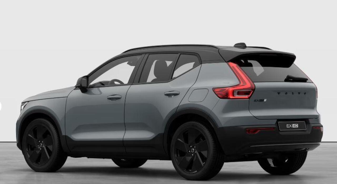 Volvo EX40 252PK Single Motor Extended Range 82 kWh Plus Black Edition/ Lounge Pakket / Panoramadak / Extra getint glas / Nubuck bekleding