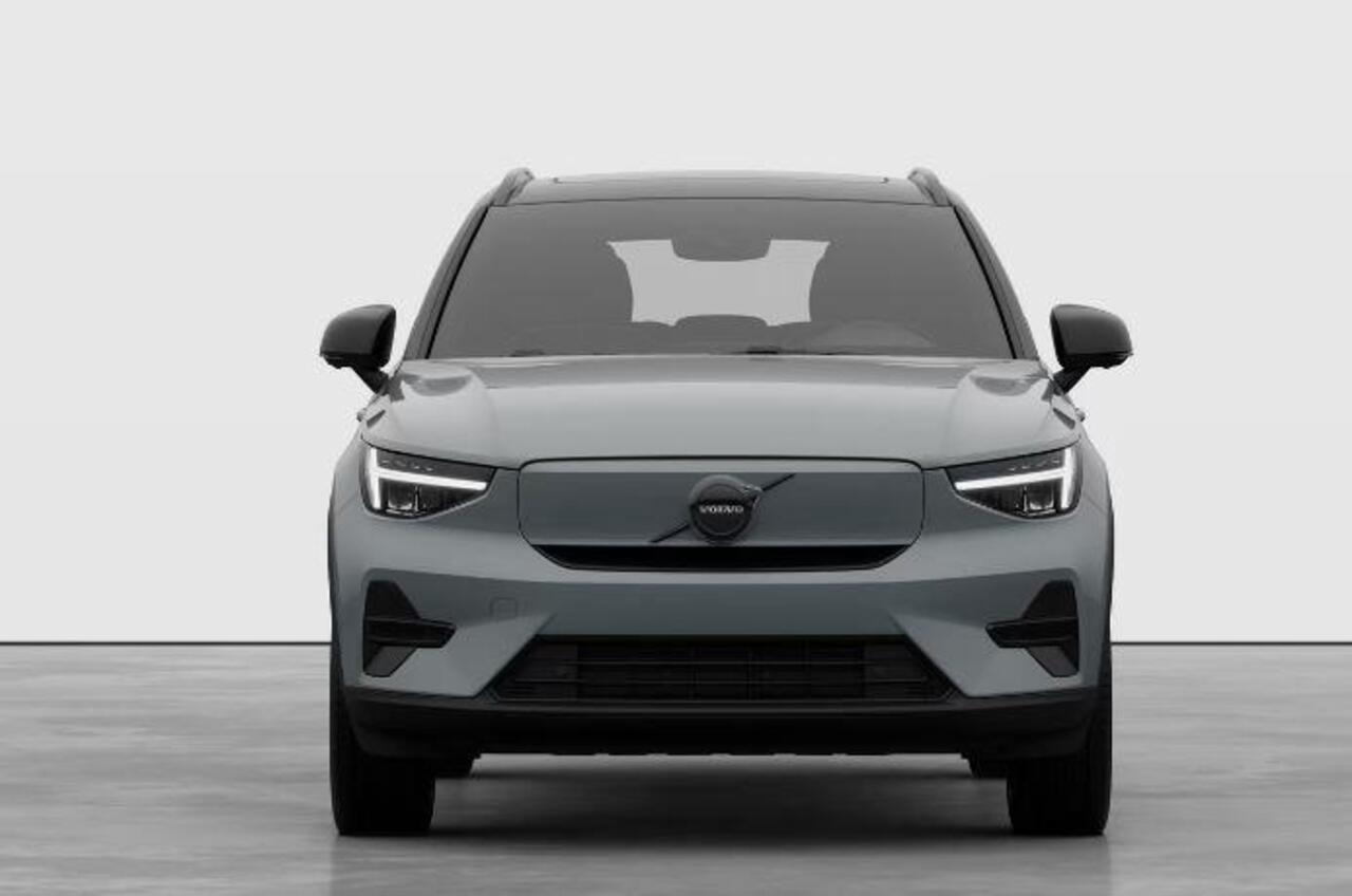 Volvo EX40 252PK Single Motor Extended Range 82 kWh Plus Black Edition/ Lounge Pakket / Panoramadak / Extra getint glas / Nubuck bekleding