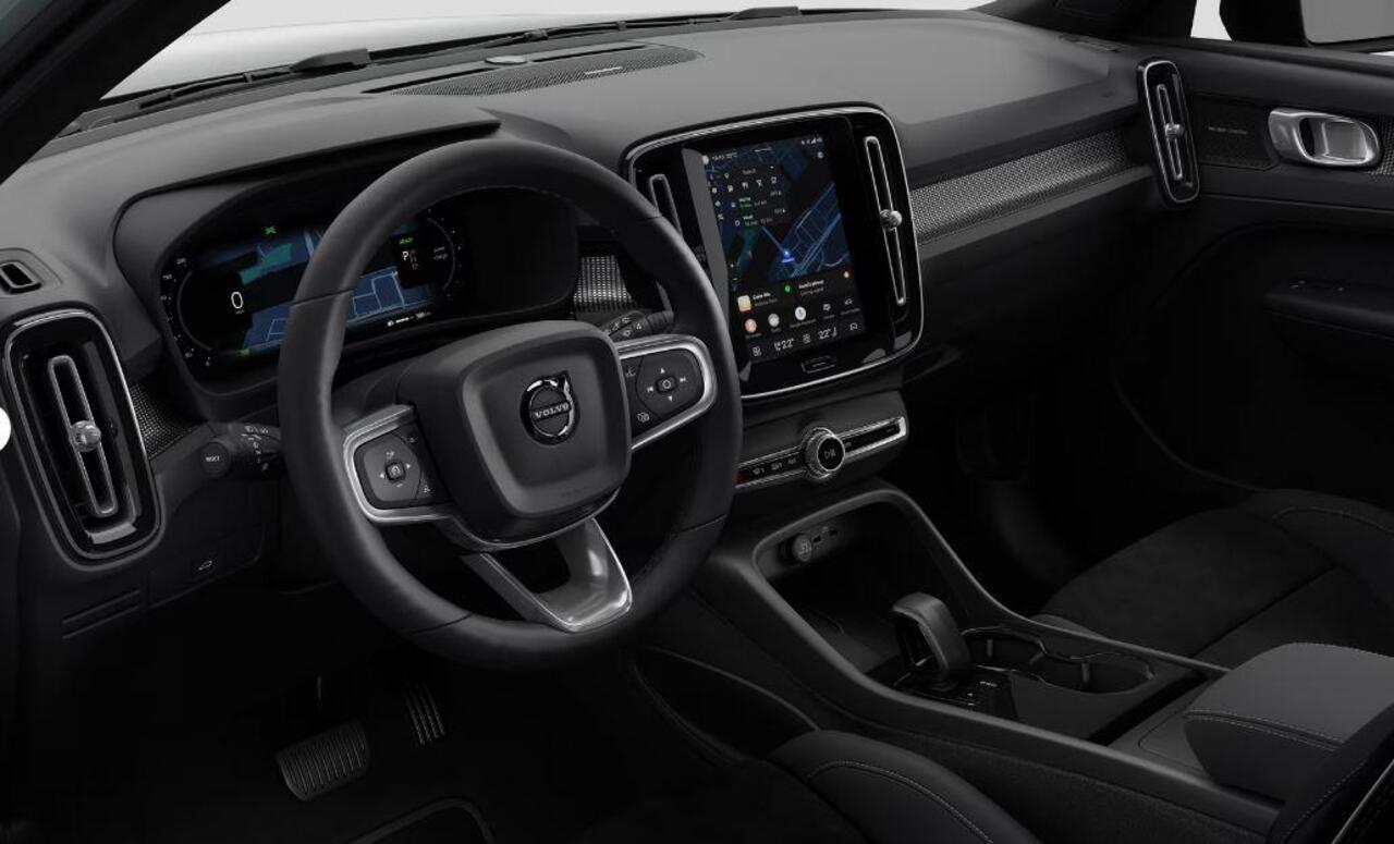 Volvo EX40 252PK Single Motor Extended Range 82 kWh Plus Black Edition/ Lounge Pakket / Panoramadak / Extra getint glas / Nubuck bekleding